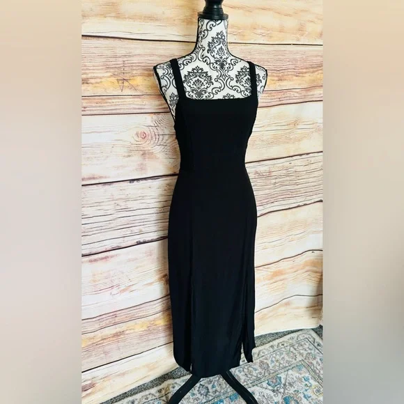 Wild Honey Black Square Neck Open Tie Smocked Back Sleeveless Maxi Dress Size M - Picture 4 of 15